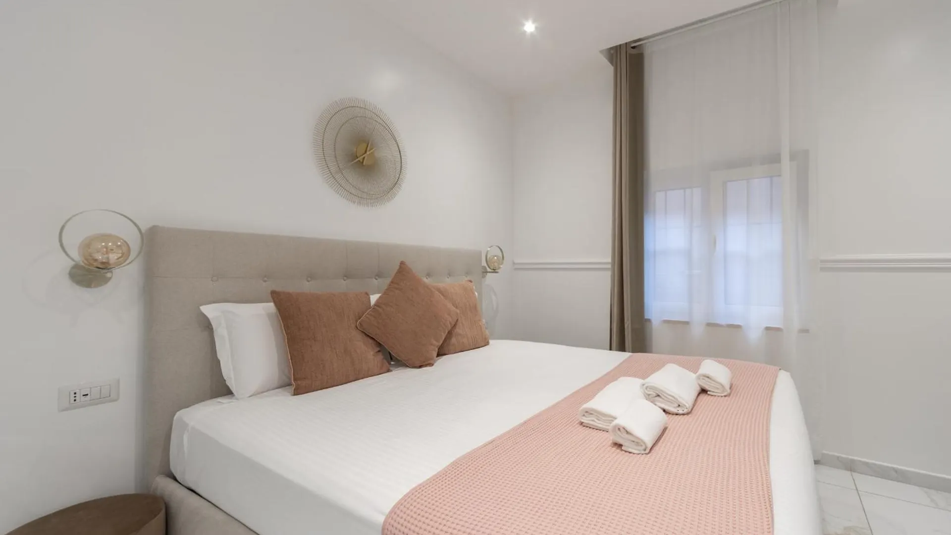 Konukevi Leia Hospitality Otel Milano