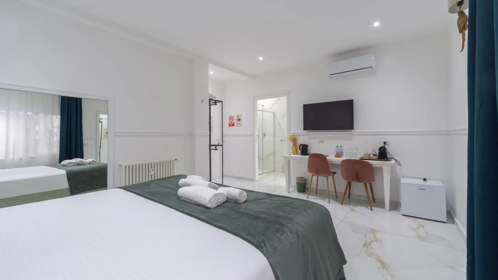Leia Hospitality Otel Milano 0*,