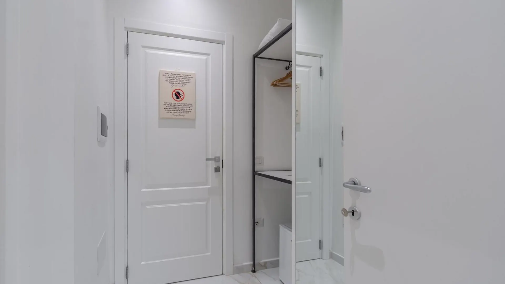 Leia Hospitality Otel Milano Konukevi