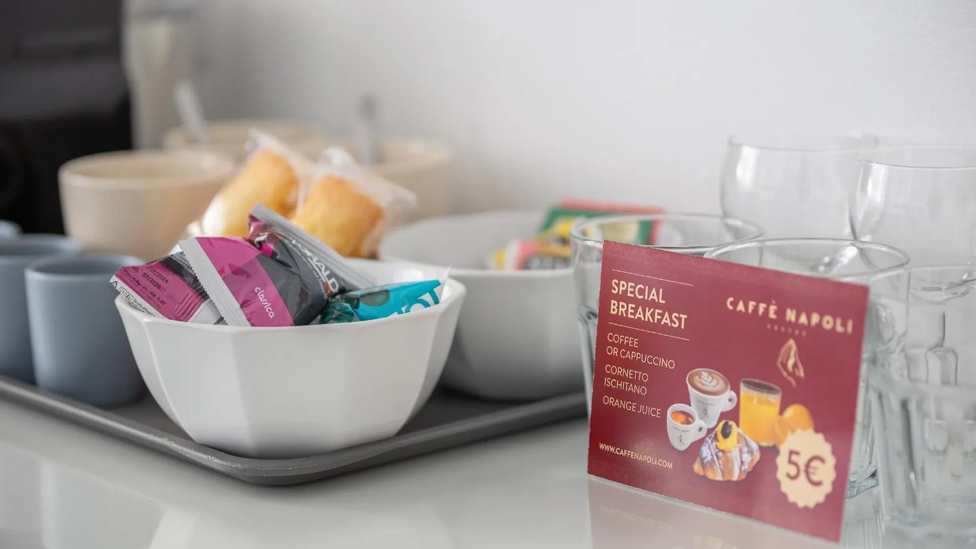 Leia Hospitality Otel Milano 0*,