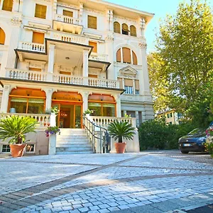 *** Hotel Il Giardino Di Albaro Italia